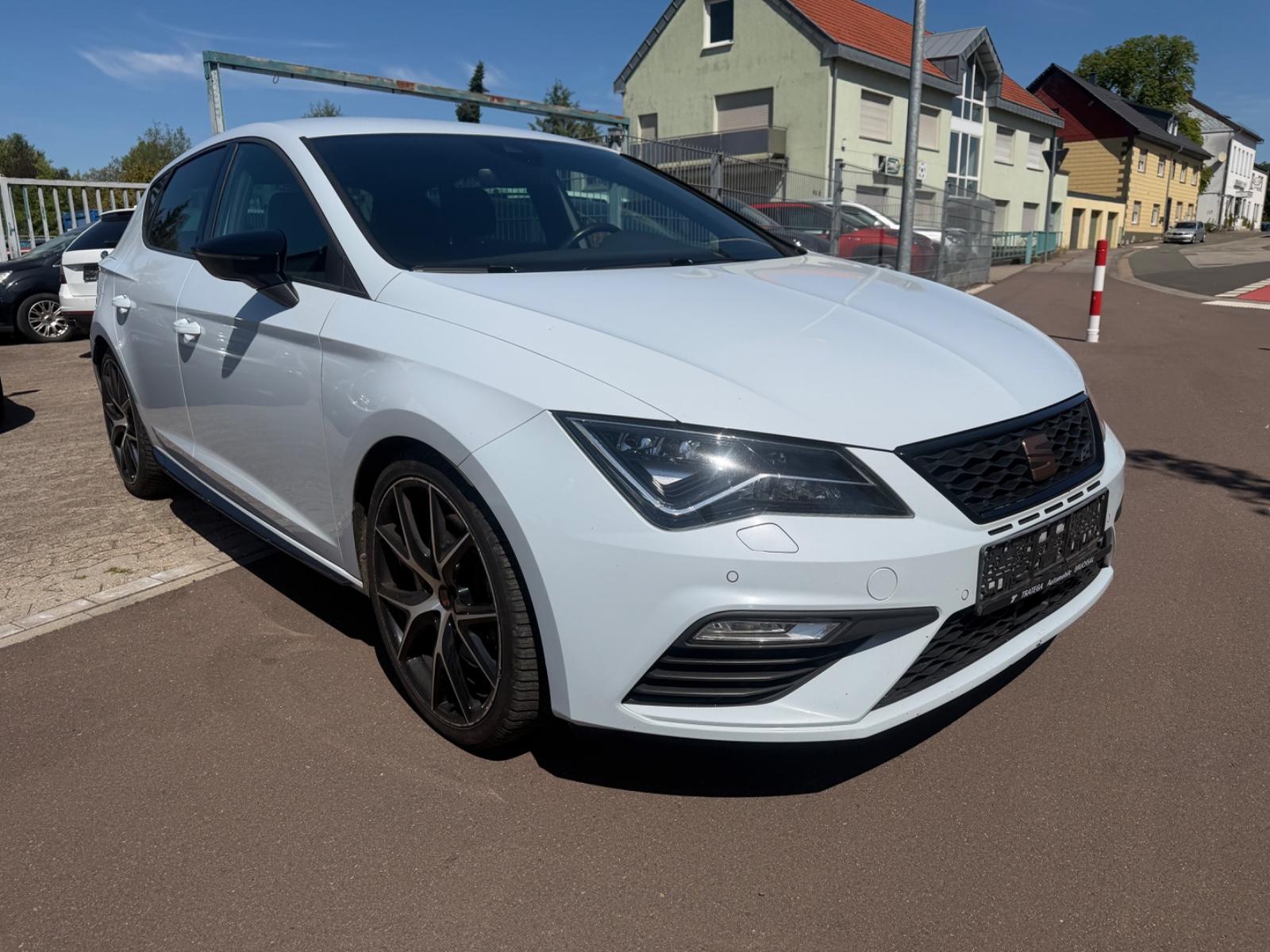 Seat Leon CUPRA SILVER  ACC + KAMERA