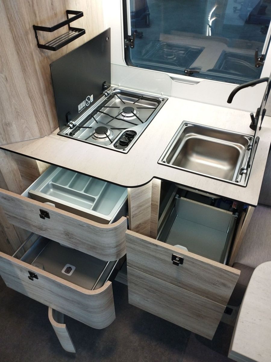 Fahrzeugabbildung Eura Mobil Integra Line IL 720 EF SAT, SOLAR, LUFTFEDERUNG