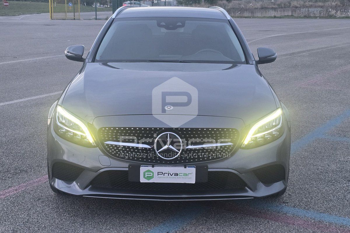 Mercedes-Benz MERCEDES C 220 d S.W. Auto Business imagem 2