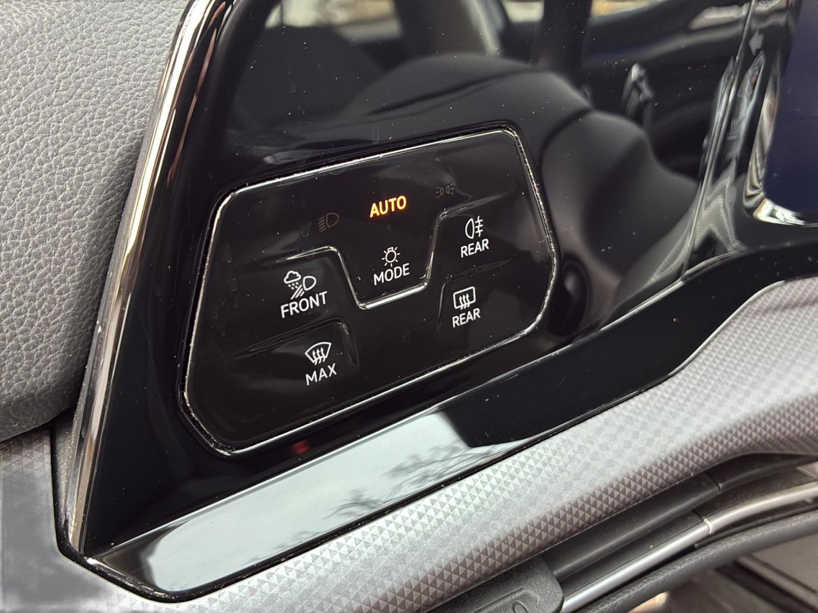 Volkswagen Golf - Bild 12