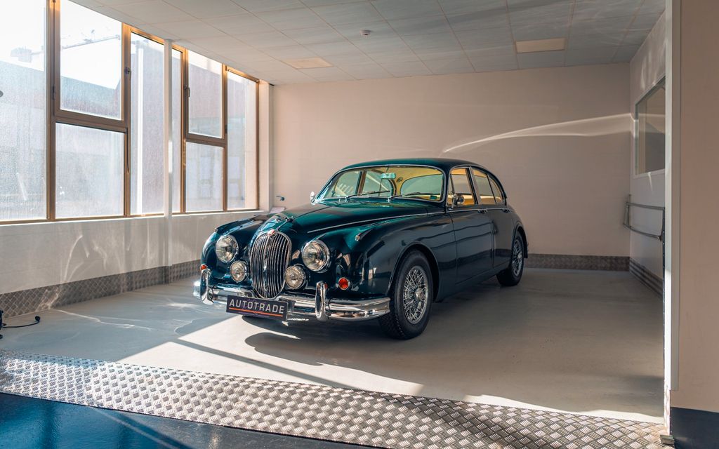 Jaguar MK II