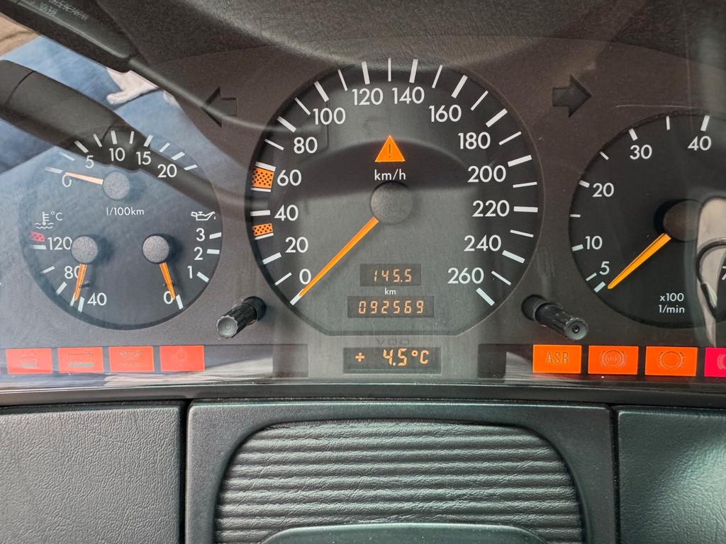 Mercedes-Benz S 600