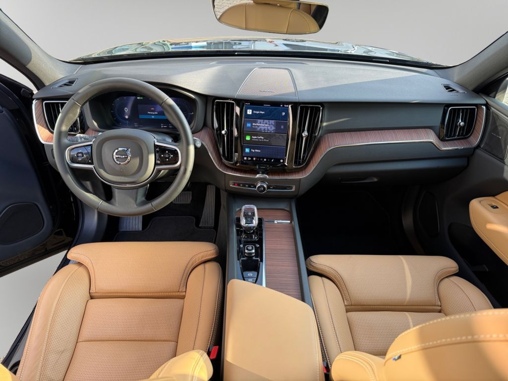 VOLVO XC60 T6 AWD Plug-in Hybrid Plus Bright Adaptives VOLVO XC60 T6 AWD Plug-in Hybrid Plus Bright Adaptives