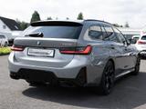 BMW M340i Touring xDrive PANO AHK LED HUD NAVI LEDER - BMW mit Benzin-Antrieb: Grau, mit Navigationssystem, Kombi