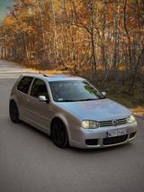 Volkswagen Golf IV  1.9TDI  R32 - Volkswagen Golf: Iv R32