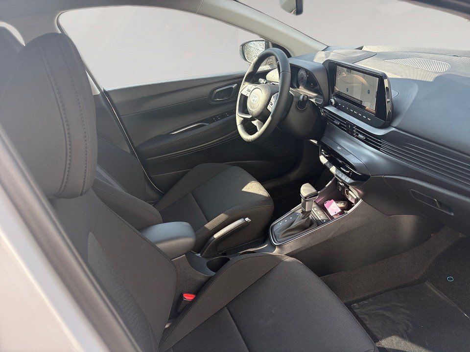 Fahrzeugabbildung Hyundai i20 1.0T 90PS DCT Prime Dachlackierung