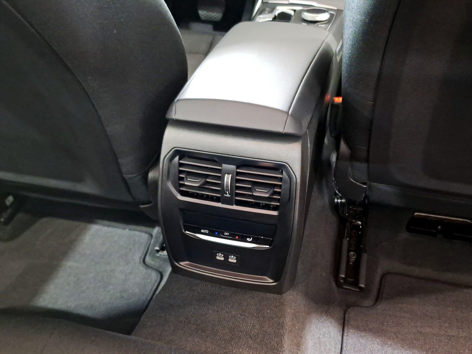 BMW 320 - Bild 17
