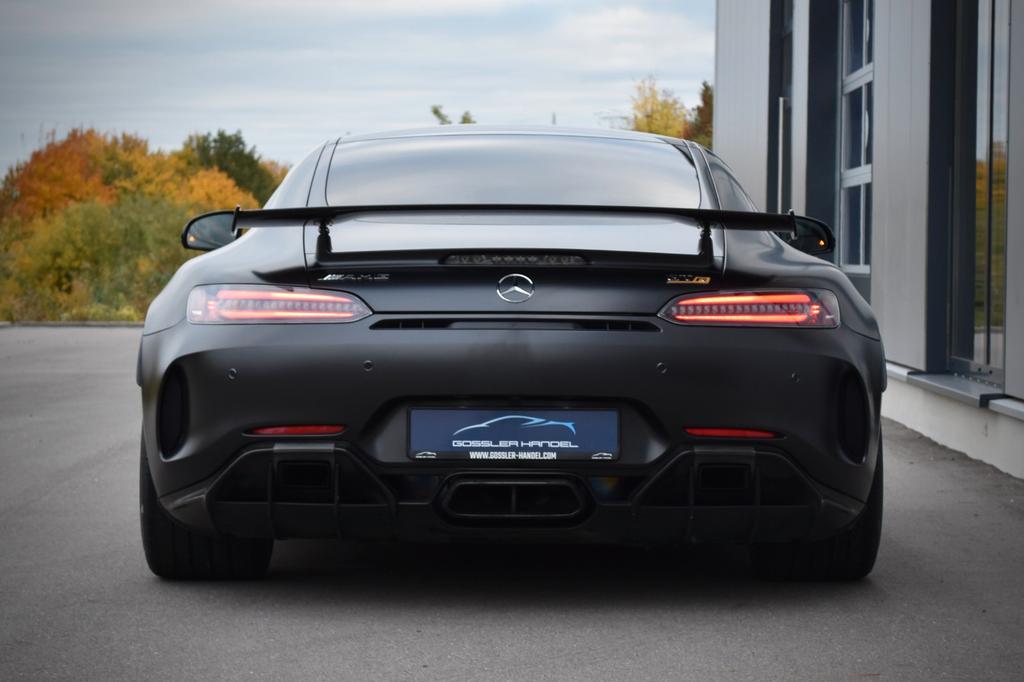 Mercedes-Benz AMG GT R