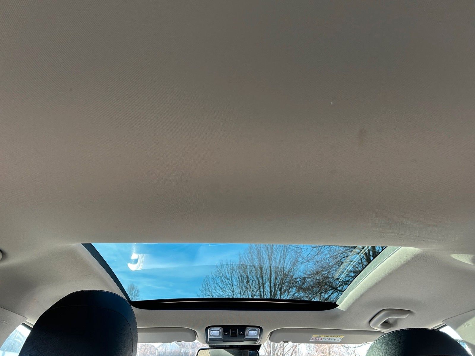 Fahrzeugabbildung Kia CEED KOMBI PHEV PLATINUM VOLL 1HD AHK GARANTIE29