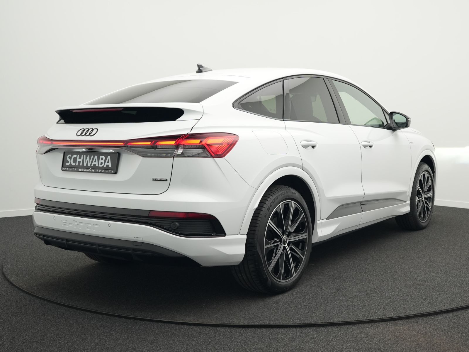 Audi Q4 Sportback e-tron 55 qu. 2x S line*AHK*HdUp*20 imagem 3