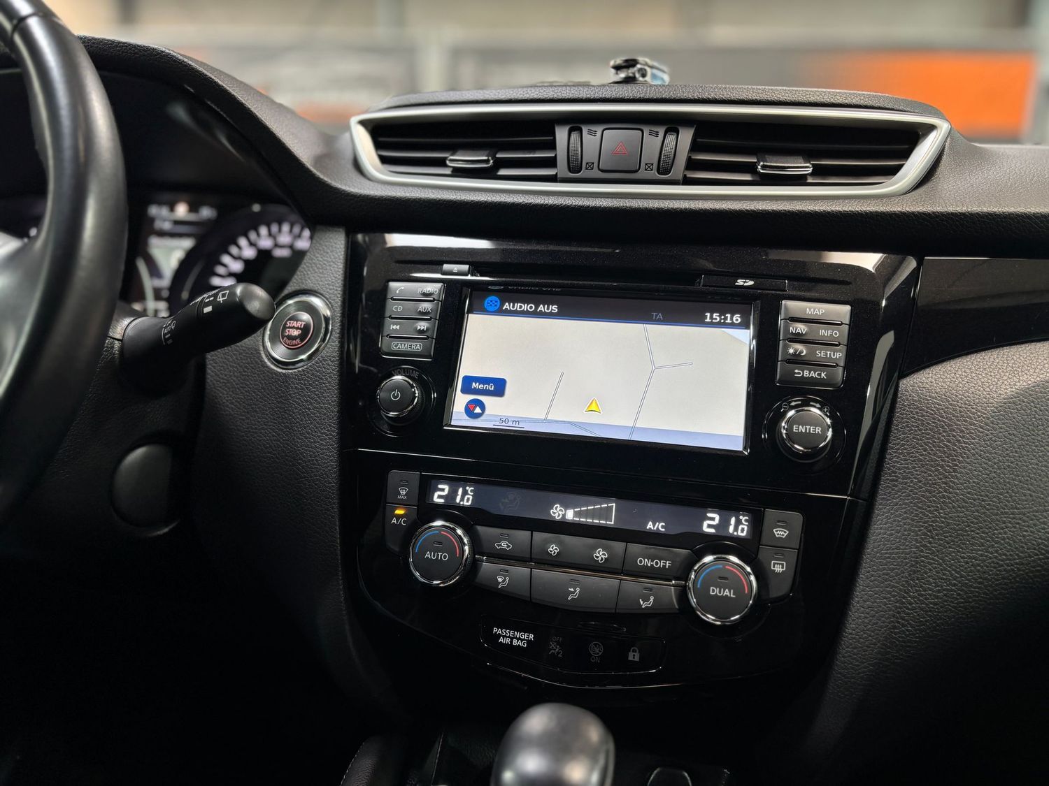 Fahrzeugabbildung Nissan Qashqai N-Vision#Kamera#Navi#Alcantara