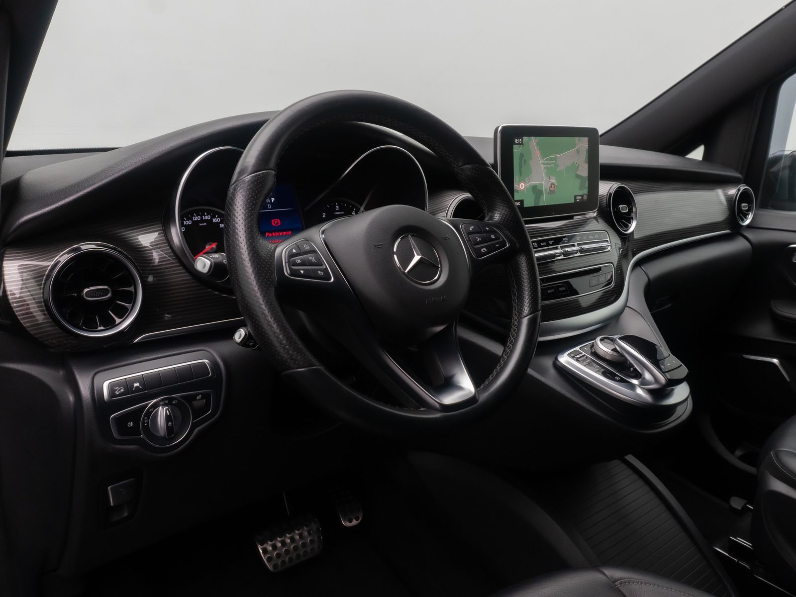 Fahrzeugabbildung Mercedes-Benz V 250 ACC Kamera Burmester AHK TischPaket 19Zoll
