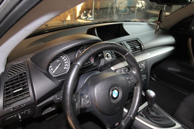 BMW 123 Baureihe 1 Lim. 123d Xenon Automatic Navi