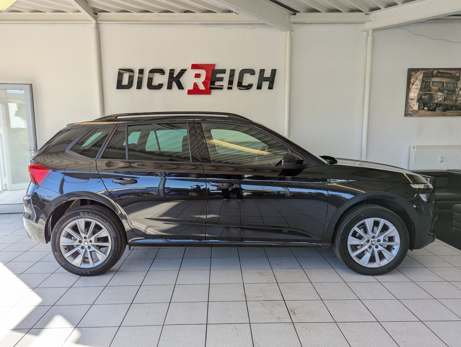 Fahrzeugabbildung SKODA Kamiq 1.0 TSI DSG Tour Cam Pano ACC SMART-LINK