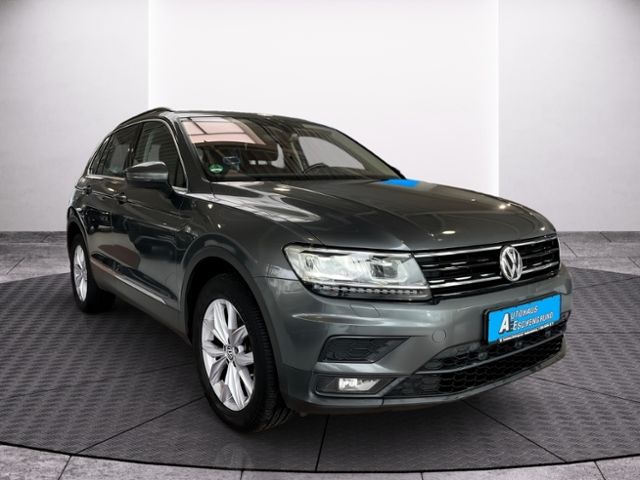 Fahrzeugabbildung Volkswagen Tiguan 2.0 TDI DSG 4M COMFORTLINE AHK NAVI DYNAU