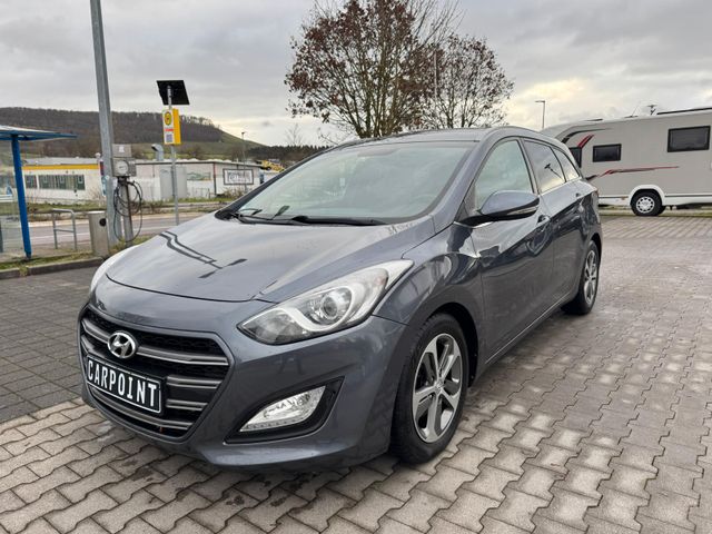 Hyundai i30 cw blue Passion*KLIMA*SHZ*TEMP*PDC*EU6*