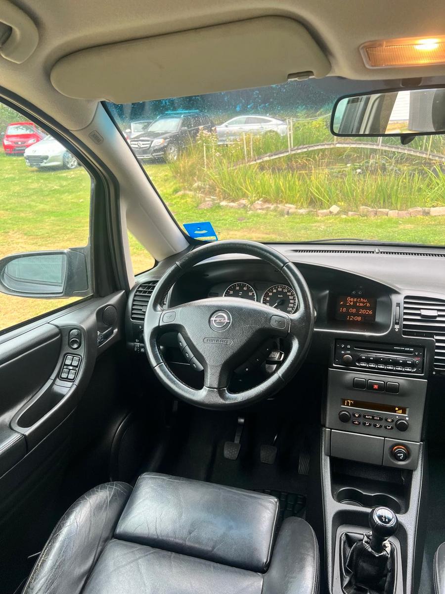 Opel Zafira 1.8 16V Executive-LEDER-AHK-1ER HAND