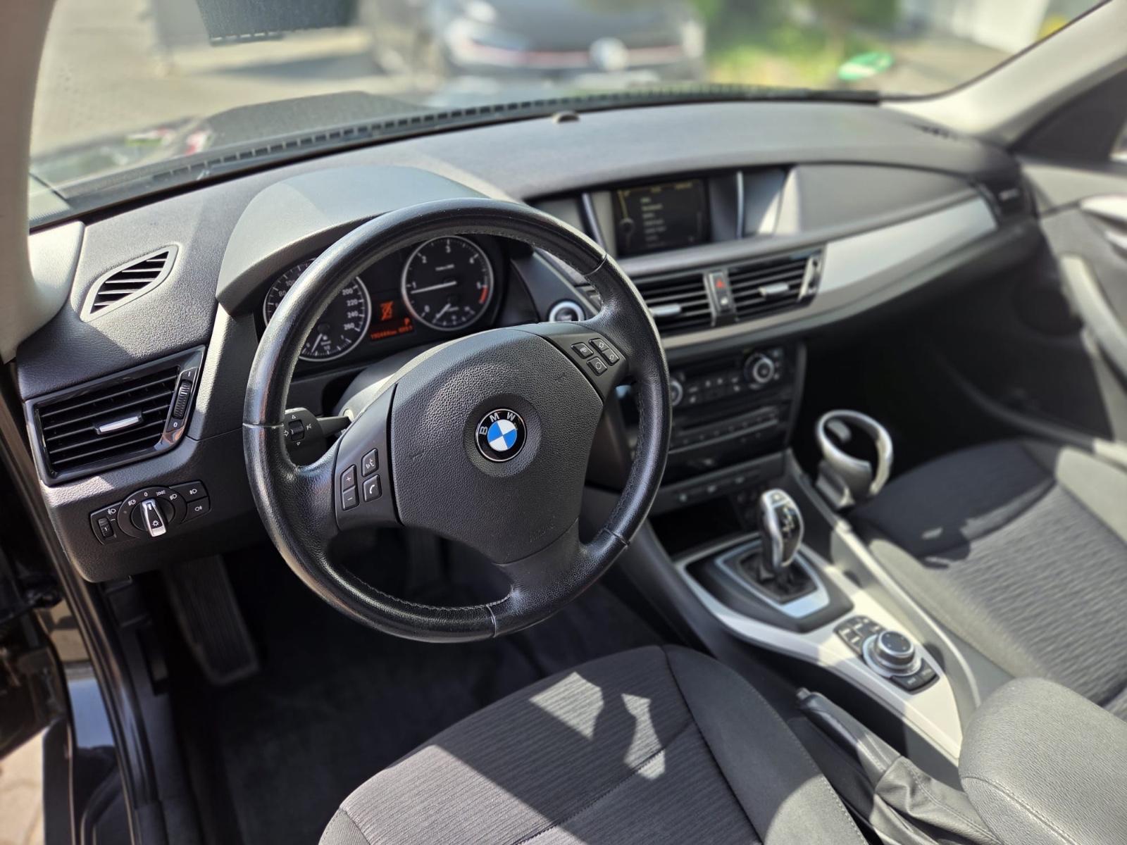 BMW X1 18 d sDrive sehr sauber