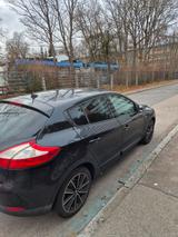 Renault Megane 109000km  benz 2012 Jahre - Renault Megane mit Benzin-Antrieb: Kleinwagen