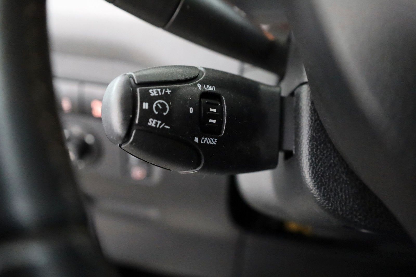 Fahrzeugabbildung Citroën Berlingo Kombi Shine Navi,SH,PDC,Kamera,SR+WR
