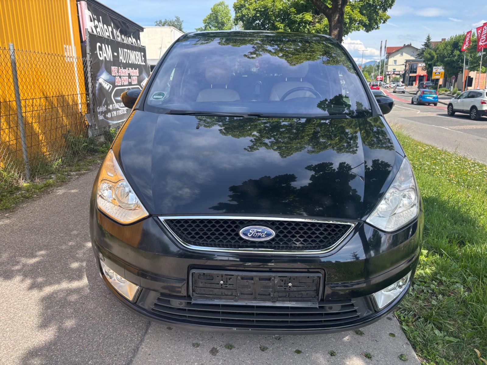 Ford Galaxy Ghia