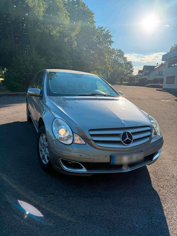 Mercedes-Benz R-Class