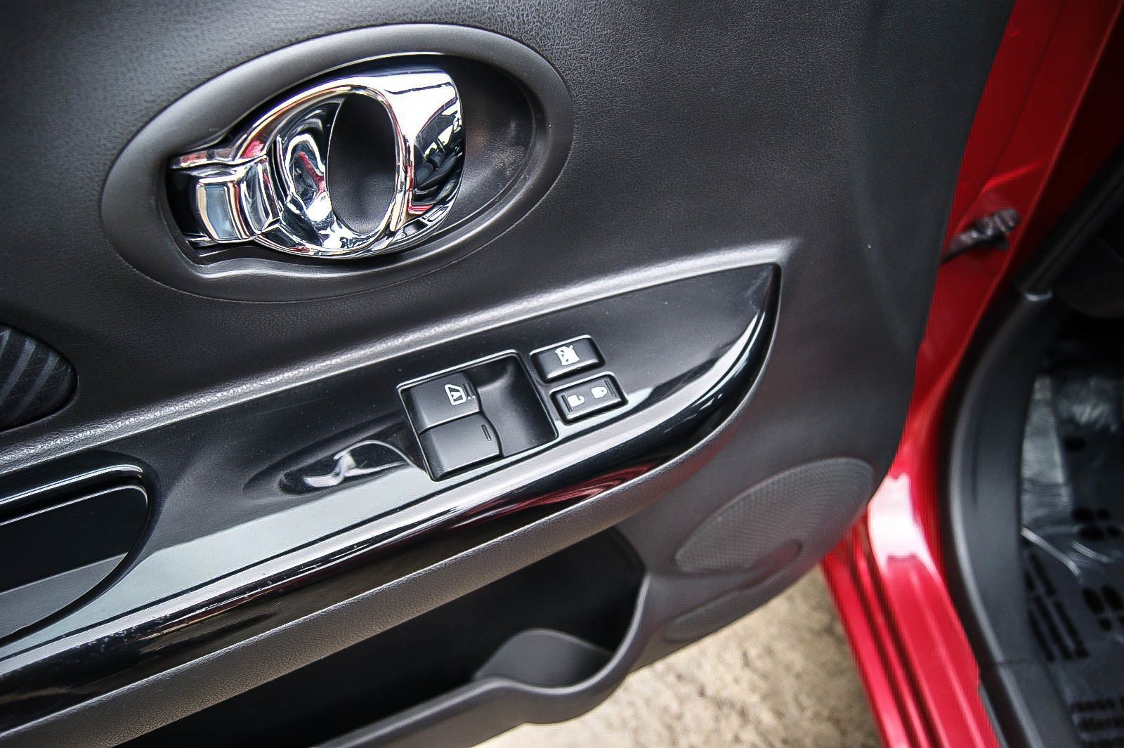 Fahrzeugabbildung Nissan Micra K13 N-Tec 1.2i NAVI SIHZG PDC TEMPOMAT BLT