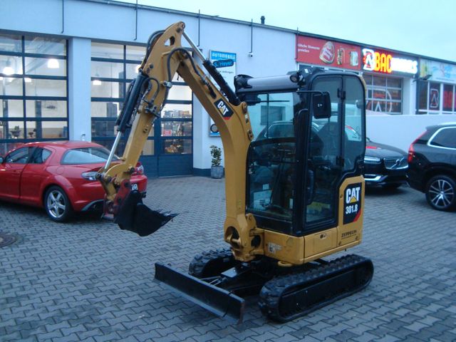 CAT 301.8