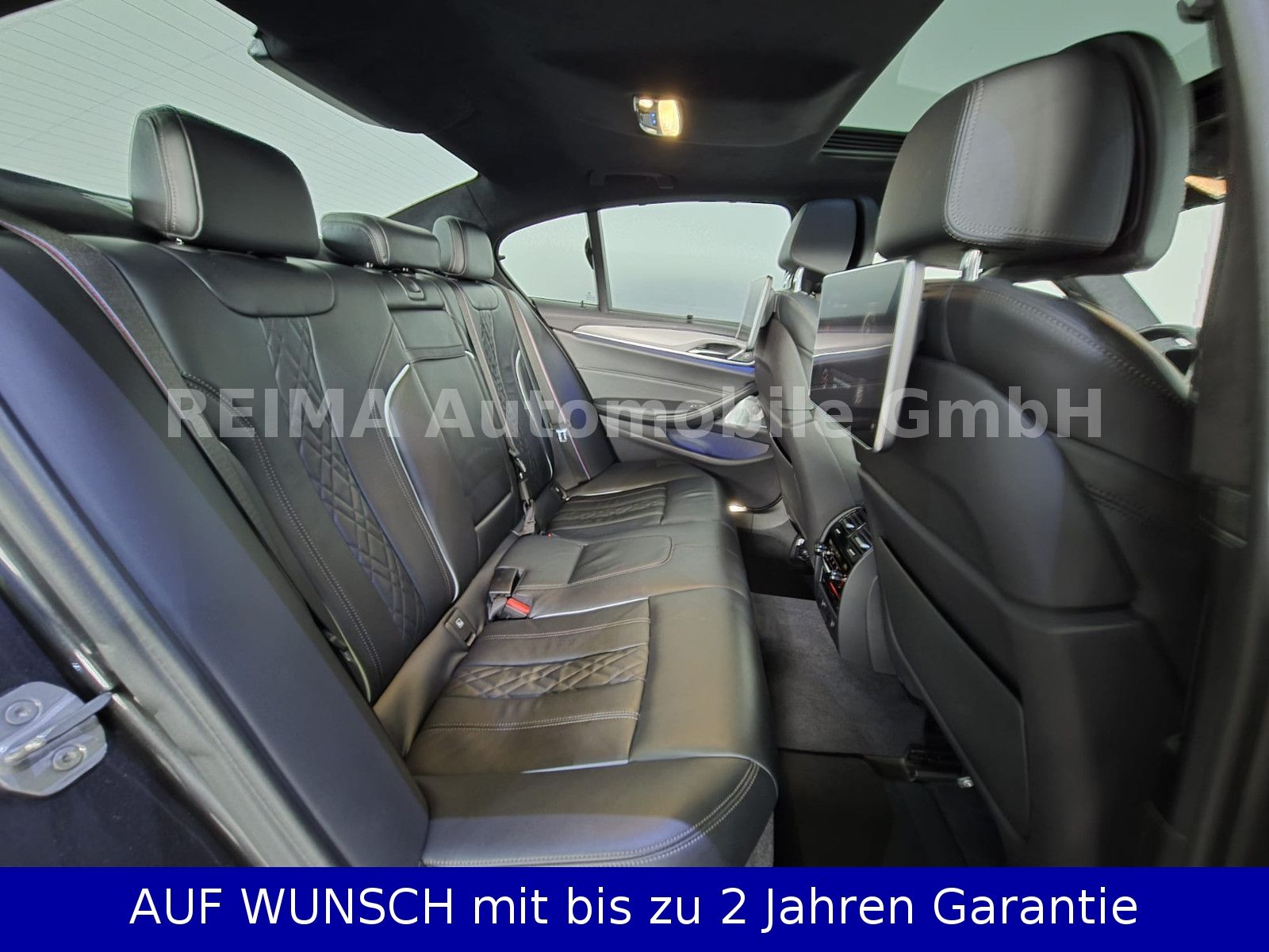 Fahrzeugabbildung BMW M550 i xDrive, Pano, LED, HUD, Massage