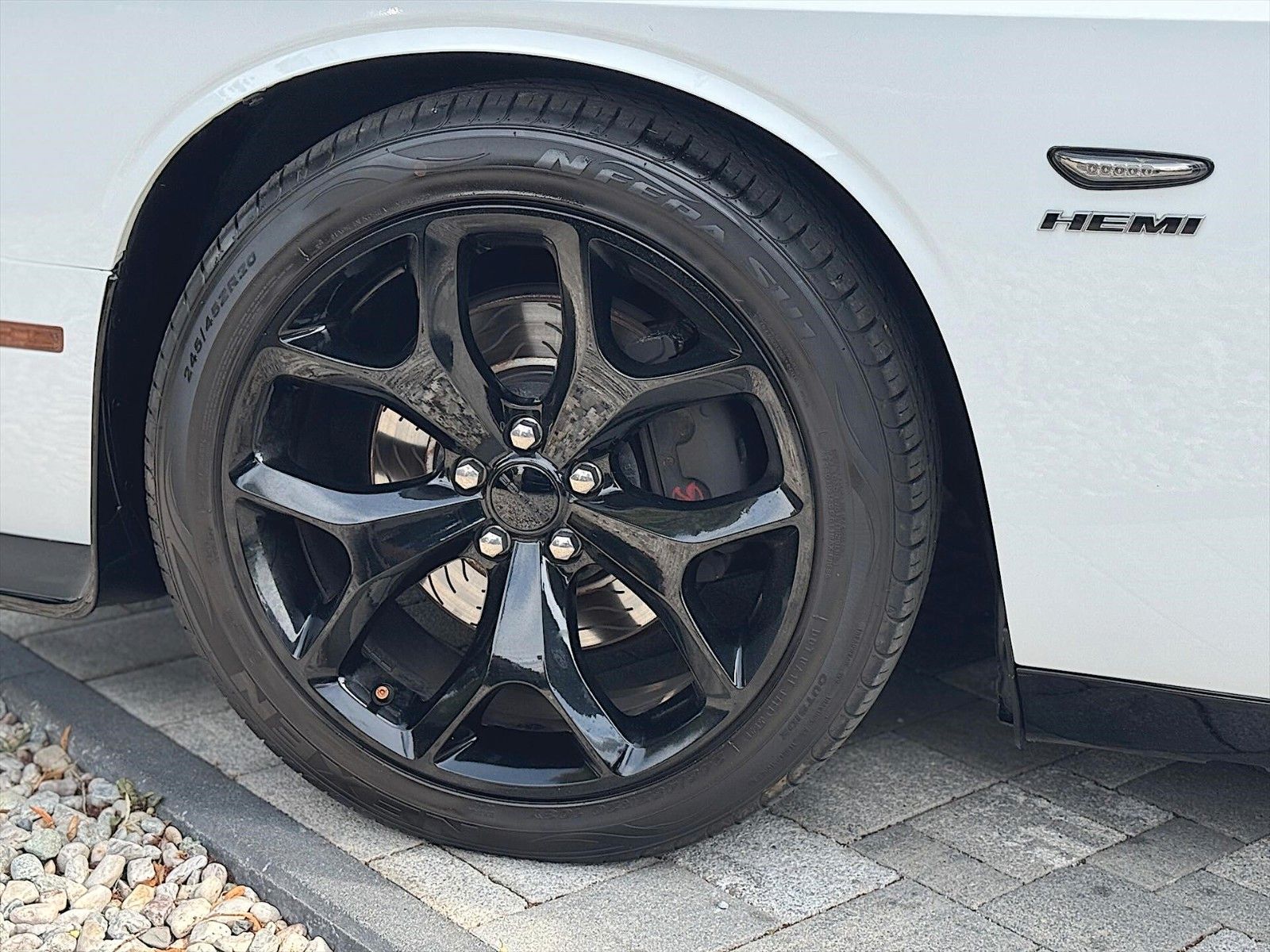 Fahrzeugabbildung Dodge Challenger 5.7 V8 R/T+ Performance Night Edition