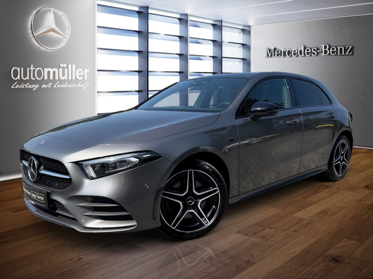 Mercedes-Benz A 250 e AMG+PANO+NIGHT+STNHZ+DIS+MULTIB+BUR+SHZ