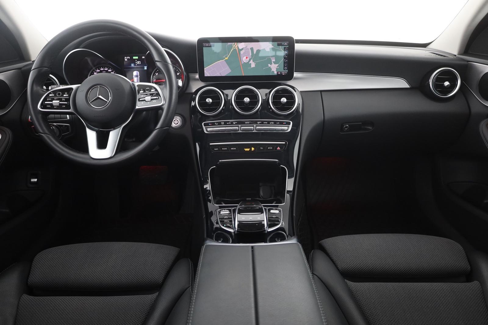 Mercedes-Benz C200 T 4Matic Avantgarde LED Navi PDC