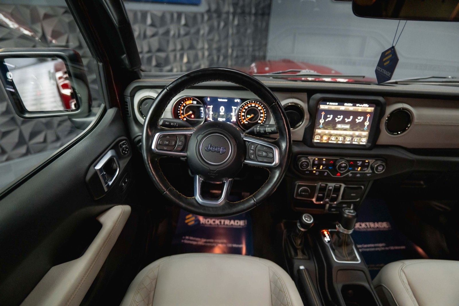 Fahrzeugabbildung Jeep Wrangler 3.0L EcoDiesel Unlimited Sahara 4x4 ACC