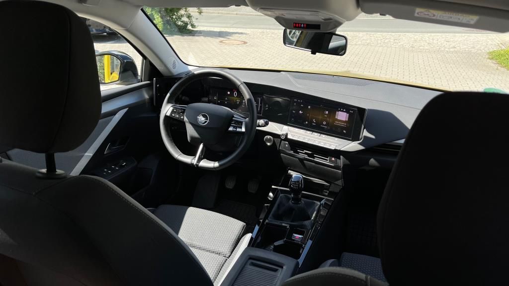 Autohaus Klingenthal -  Opel Astra Edition 1.2T 110PS LHZ/SHZ/Klimaautom. - Bild 13