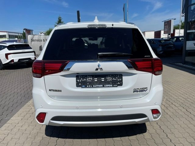 Fahrzeugabbildung Mitsubishi Outlander PHEV Top 4WD 360° AHK Leder DAB Schieb