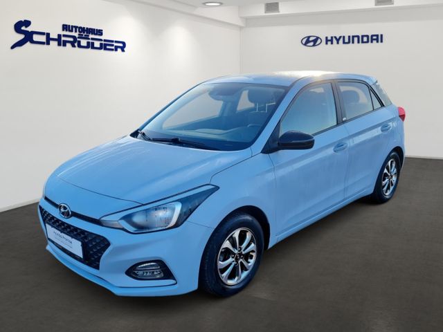 Hyundai i20 ADVANTAGE 1.2 FL ALLWETTER+PDC+SHZ+KAMERA