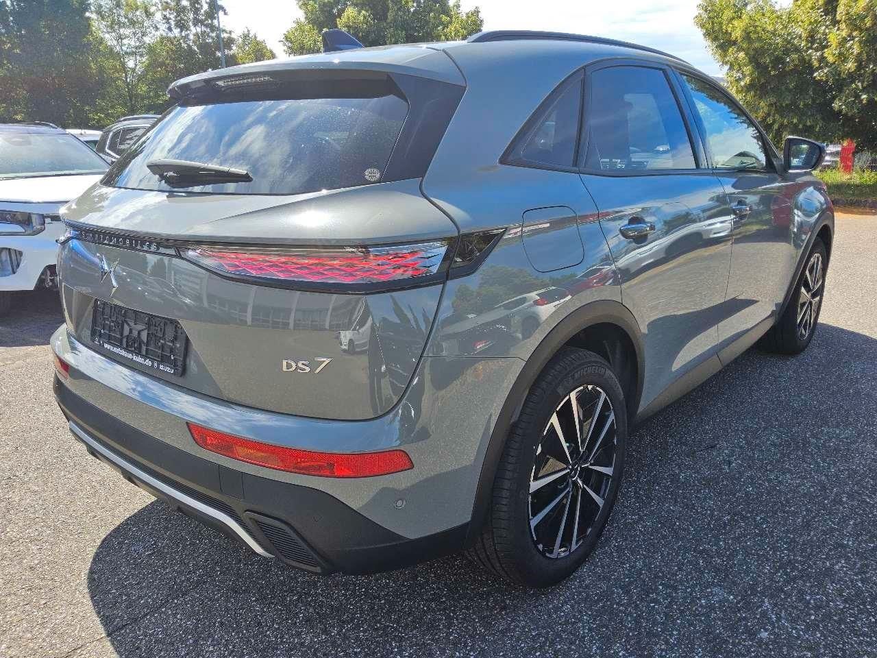 Fahrzeugabbildung DS Automobiles DS7 BlueHDi 130 EAT8 Opera Focal Panorama Dach