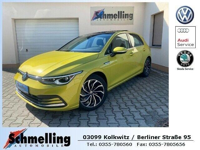 Volkswagen Golf VIII STYLE 1.5 TSI OPF MATRIX NAVI PANO DCC