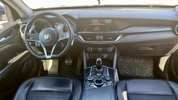 Alfa-Romeo Stelvio - 5