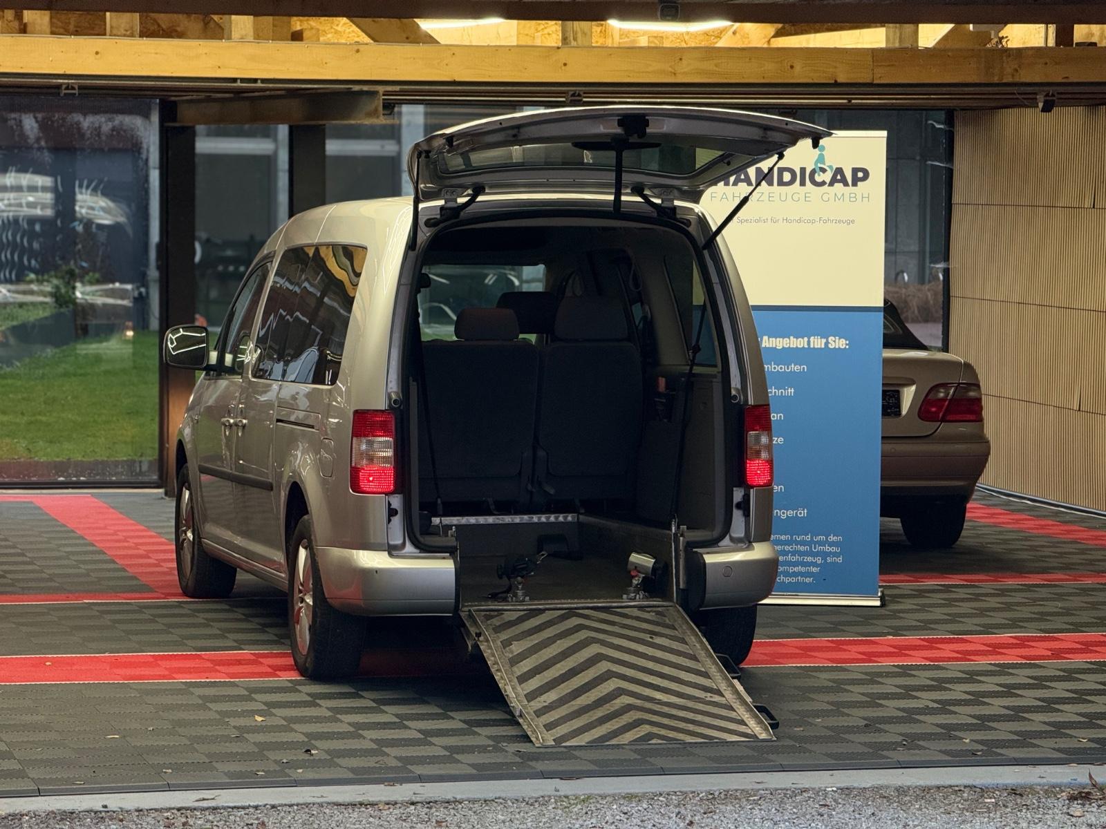 Volkswagen Caddy Maxi Behindertengerecht-Rampe