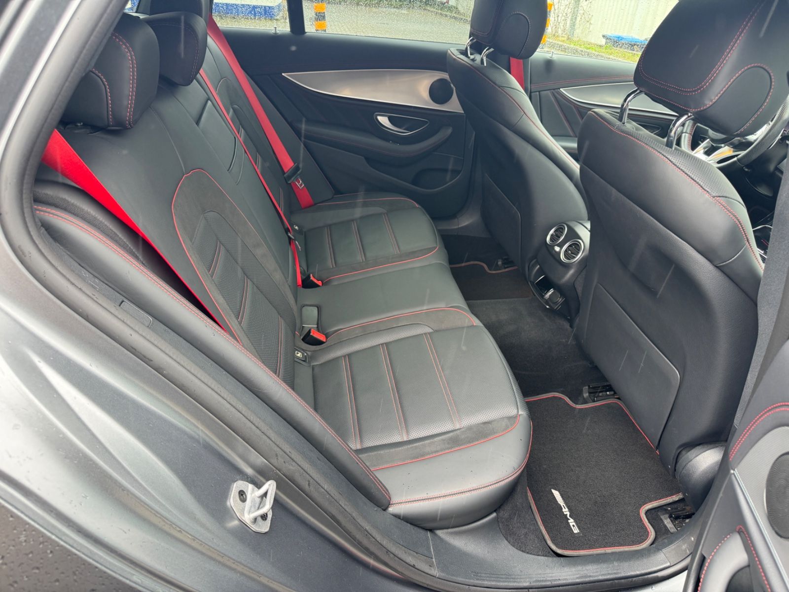 Fahrzeugabbildung Mercedes-Benz E 53 AMG E T-Modell 4Matic+ LED+360 Kamera+Night