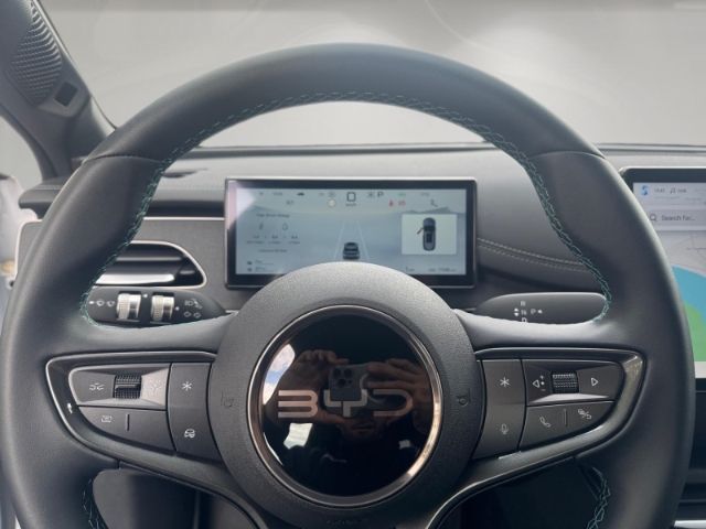 BYD SEAL