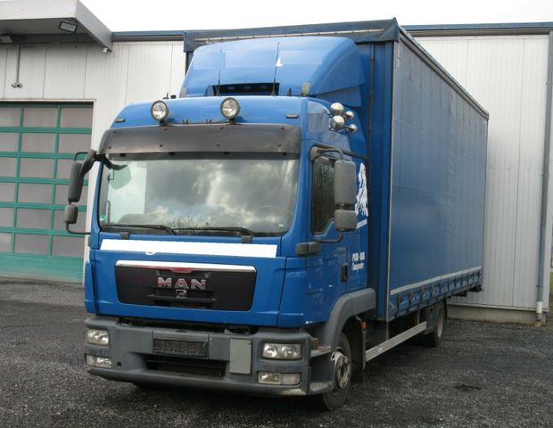 MAN TG-L 8.250  Schiebeplane