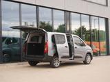 Fiat Doblo Maxi Kombi 1.5 100 / 10-Zoll Navi - silberne Fiat Doblo