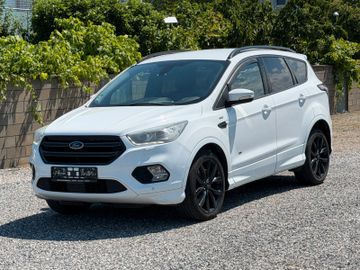 Ford Kuga - 1