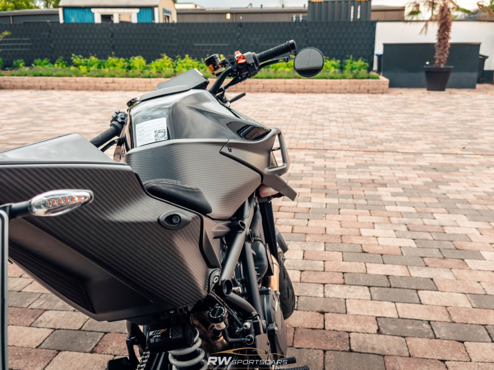 Fahrzeugabbildung KTM Brabus 1300 R Black one of 145