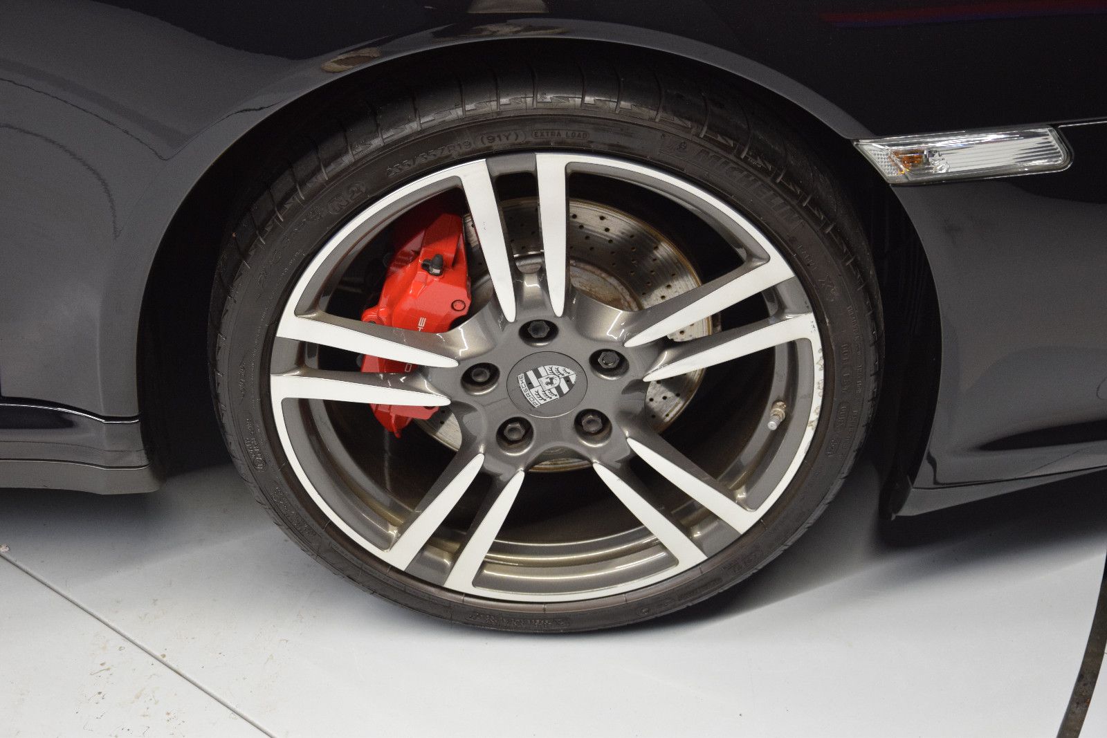 Fahrzeugabbildung Porsche 911 Carrera 4 S Coupe Leder Navi PDC SSD 19 ``