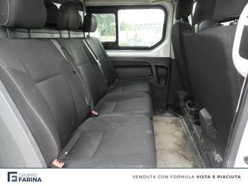 Renault Trafic - 12