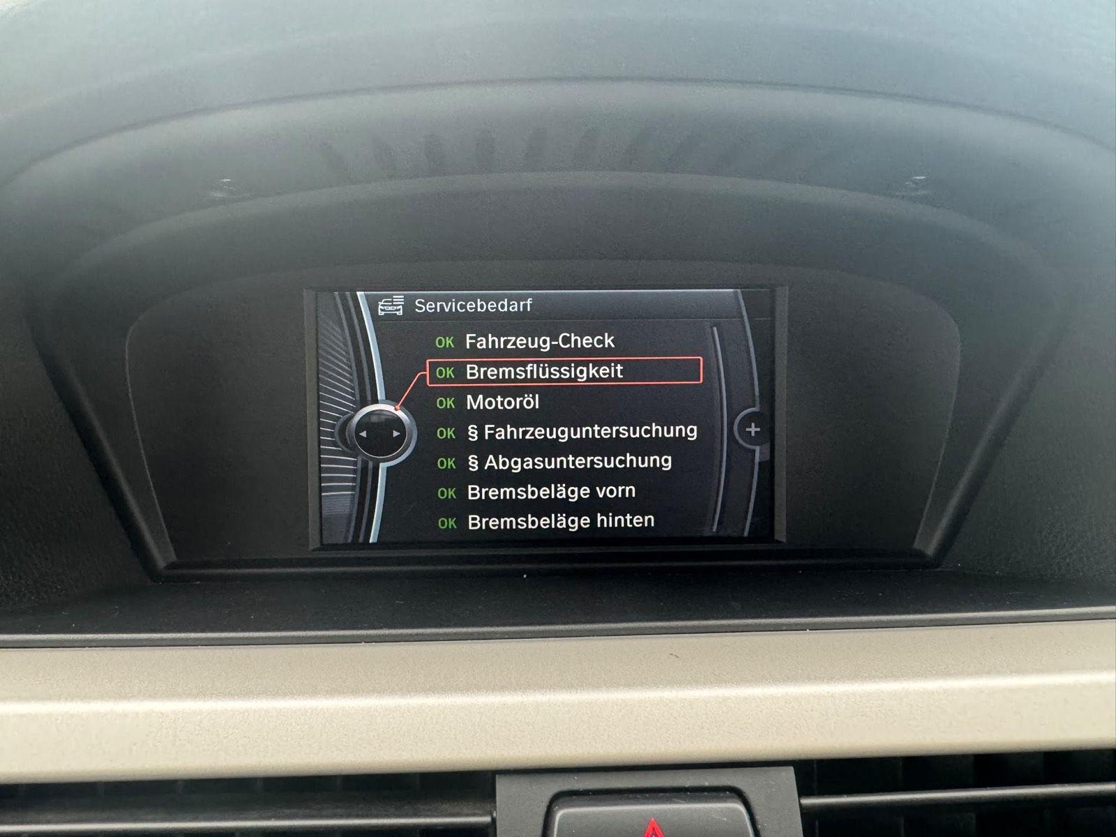 BMW 325 2011 — photo 14