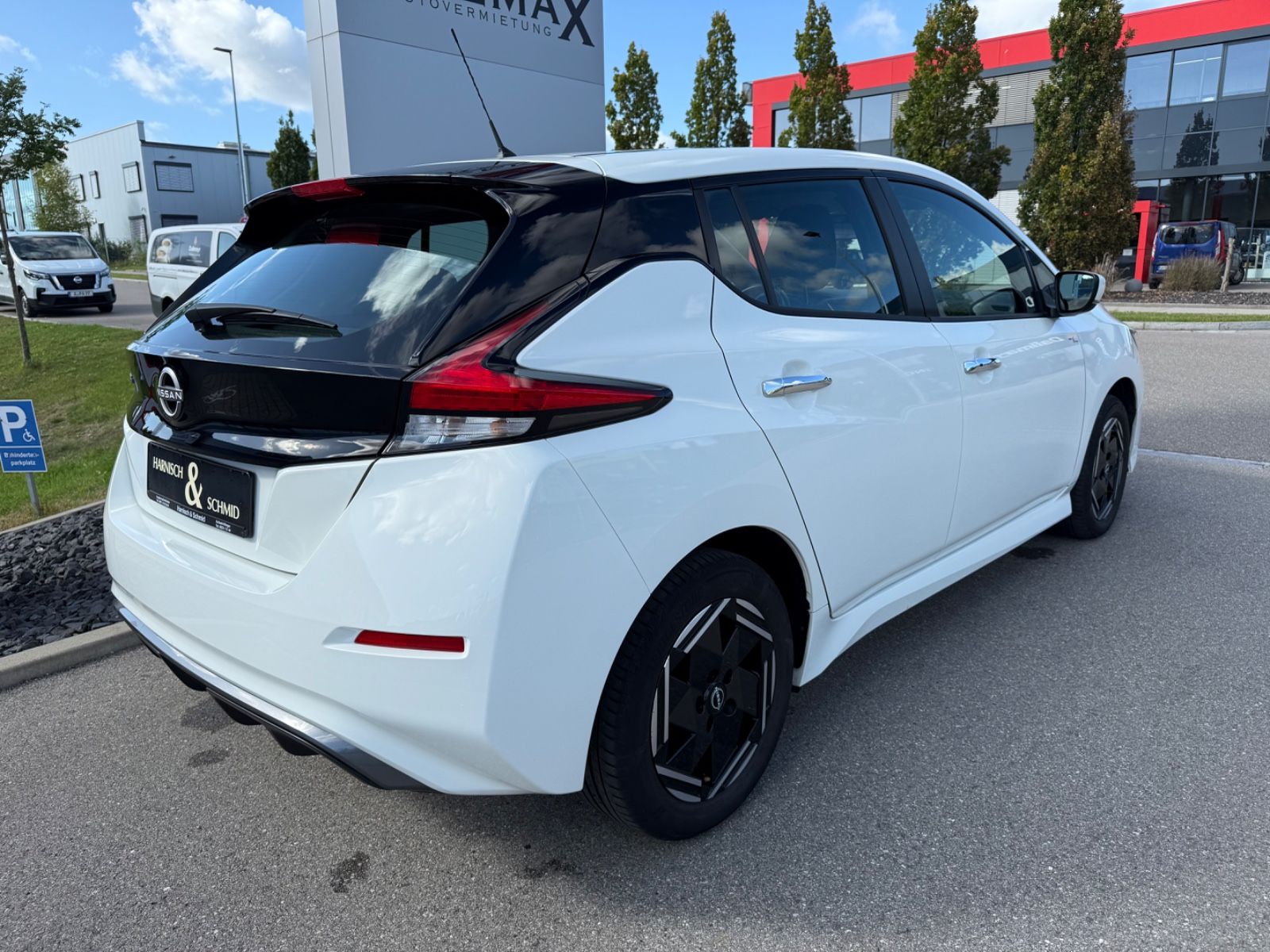 Fahrzeugabbildung Nissan Leaf Acenta Winterpaket, Rückfahrkamera